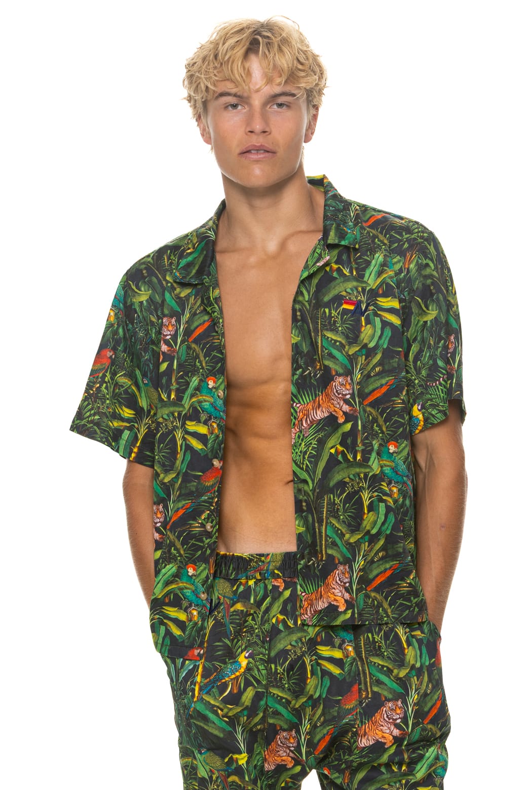 UNISEX COTTON LUXE POPLIN RESORT SHIRT - VINTAGE BLACK // JUNGLE - Image 8