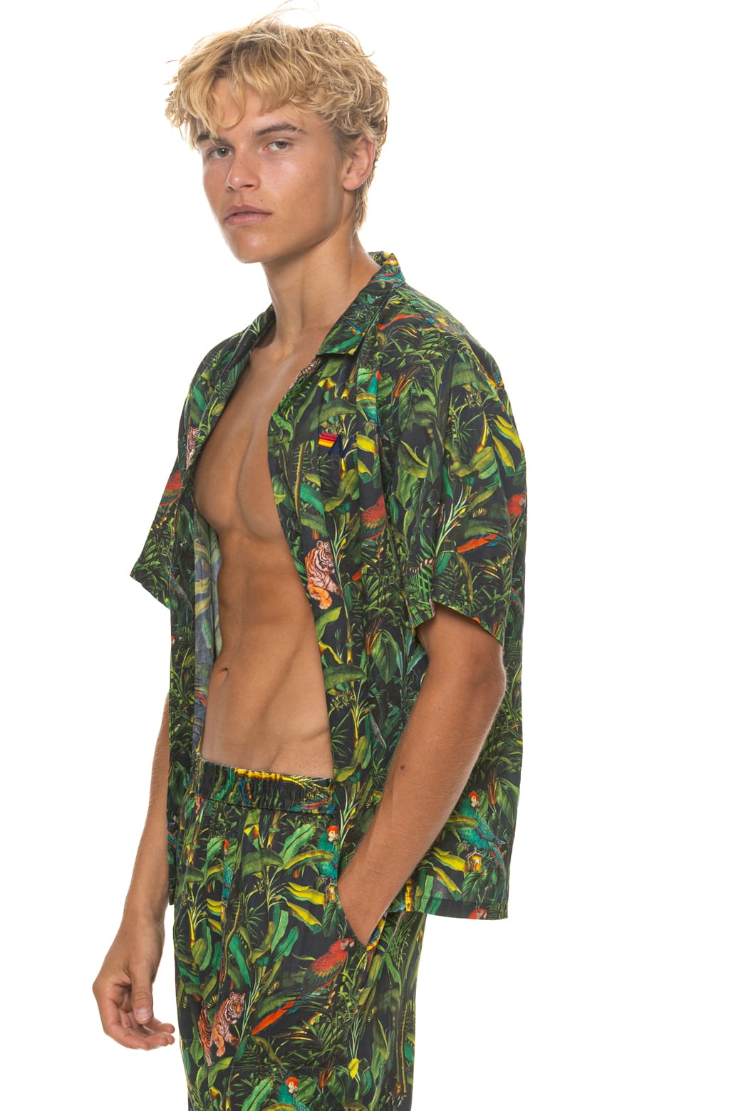 UNISEX COTTON LUXE POPLIN RESORT SHIRT - VINTAGE BLACK // JUNGLE - Image 6