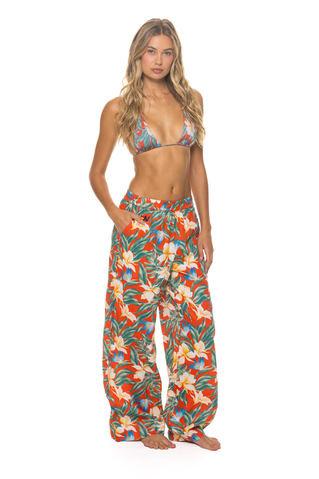 WOMEN'S COTTON LUXE POPLIN WIDE LEG PANT - RED // KAUAI - Image 3