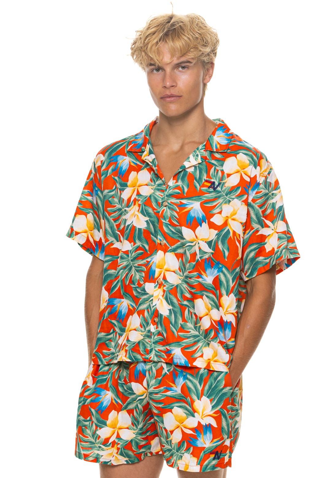 MEN'S COTTON LUXE POPLIN RELAXED SHORT - RED // KAUAI - Image 7